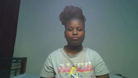 ceepretty25 online show from March 29, 9:44 am