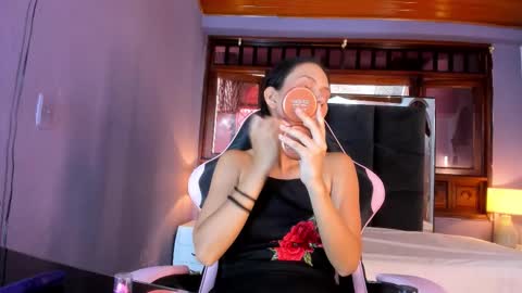 SARA  online show from February 4, 7:07 pm