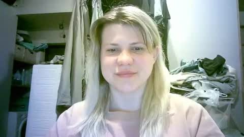 celeste_naughty_ online show from May 11, 11:06 am