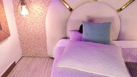celestte_sm online show from May 13, 7:56 pm