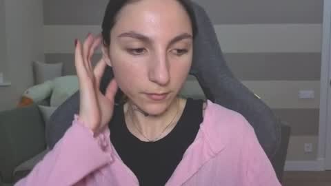 Kate online show from May 11, 1:07 pm