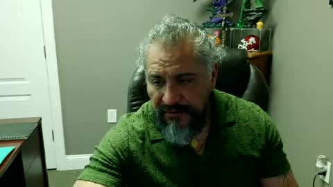 Chuck online show from July 14, 4:45 pm