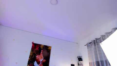   online show from October 28, 1:12 pm