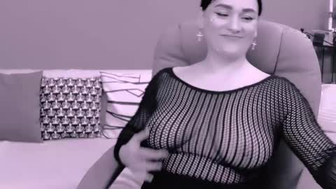 The Queen online show from March 1, 12:23 pm