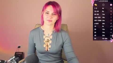 Snapshot of chaoka_ chatting on October 21, 5:12 am Suzanna Snow online show from October 21, 5:12 am