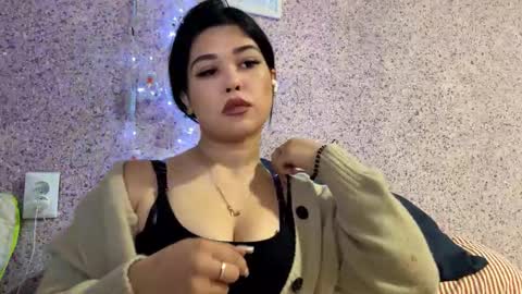 Lola online show from January 14, 2:14 pm