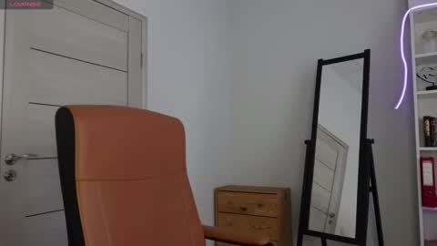 CHARLES SINS online show from February 26, 1:22 pm