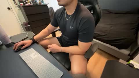 charliekkw online show from February 5, 8:34 pm