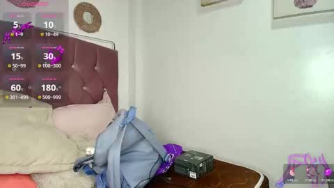 charlotte_walker1 online show from November 23, 3:54 pm