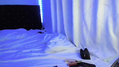 charlotte_xc online show from February 25, 9:58 pm