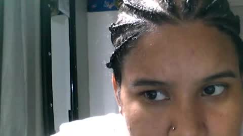 charlottequeen_21 online show from July 24, 5:43 pm