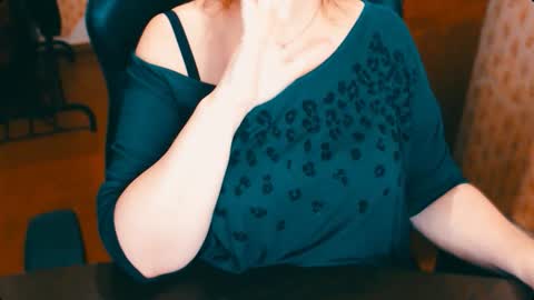 CharlotteXTasty online show from October 23, 12:17 pm