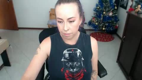 charlottezoe online show from November 21, 6:50 pm