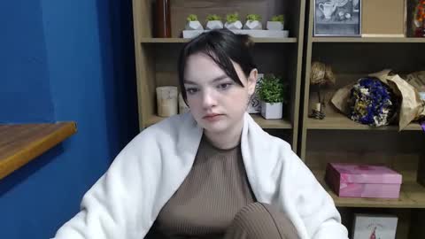 Julliette online show from December 17, 7:26 am