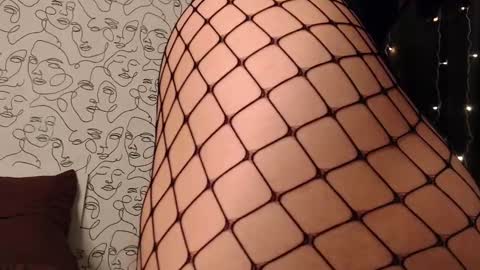 Maya online show from February 28, 9:33 pm