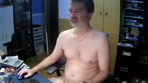 wanaBeYourToy online show from October 31, 10:26 am