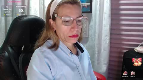 CHAYLA VICTORIA RUIZ  online show from February 4, 12:53 pm