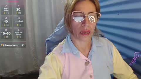 CHAYLA VICTORIA RUIZ  online show from May 23, 3:52 pm