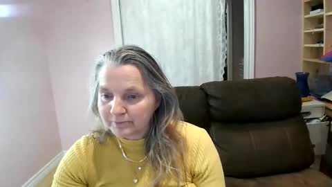 chealsiek online show from June 8, 1:39 am