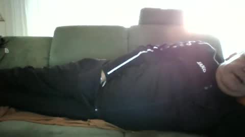 Snapshot of cheesy4444 chatting on October 26, 3:44 pm Tom online show from October 26, 3:44 pm