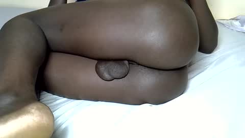 Keve Meddy online show from March 24, 8:48 pm