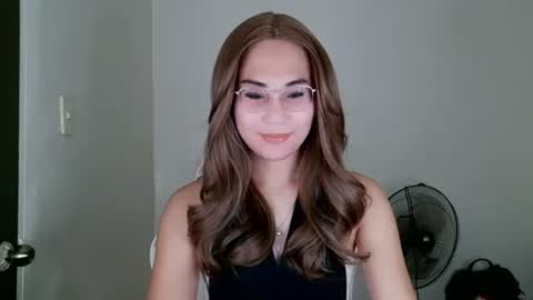 chelly4u69 online show from July 20, 10:00 pm