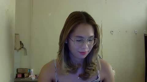 chelly4u69 online show from November 1, 4:55 am