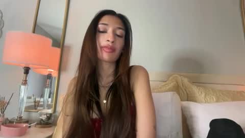 cherliecarmen online show from April 12, 8:18 am