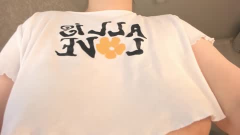 misaki  online show from March 12, 10:17 pm