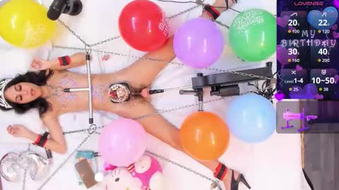 Snapshot of cherry_moon1 chatting on October 10, 4:35 pm cherry online show from October 10, 4:35 pm