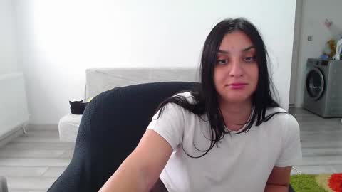 Snapshot of cherry_pie95 chatting on October 12, 11:14 am Sherry online show from October 12, 11:14 am