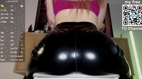 Vanessa Ray  STREAMING TIME everyday of the week  -  German time. except Saturday online show from March 29, 9:44 am