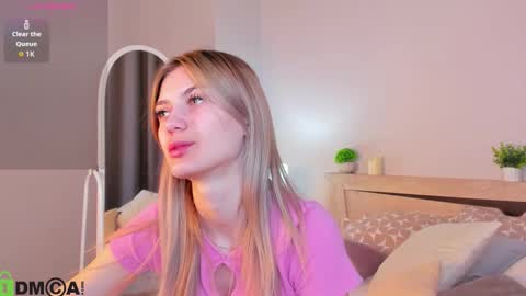 cherry_pr1ce online show from December 14, 11:55 pm