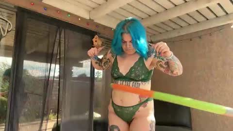 CherryBombBomb online show from November 18, 8:23 pm