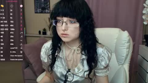 Isabel online show from May 13, 8:07 pm