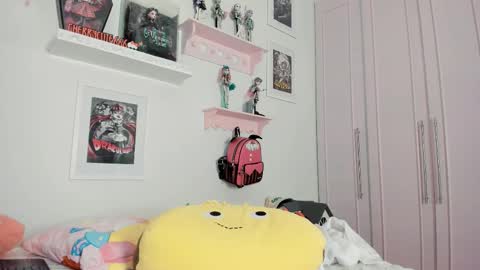 cherrycute666 online show from March 1, 4:50 am