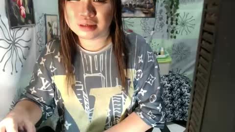 chescahotxxxl online show from February 11, 2:35 am