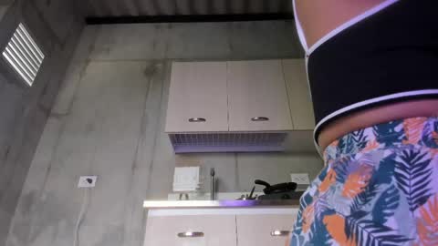 Chiara fustox online show from June 7, 6:02 pm