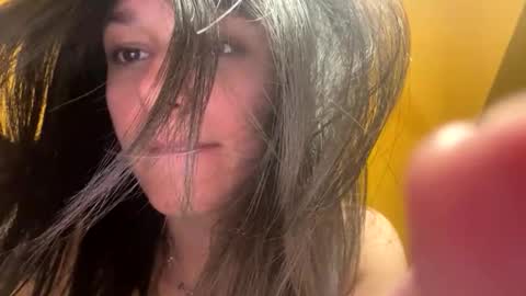 chicamala872876 online show from May 7, 8:04 pm