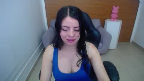 Kelly online show from December 22, 1:29 pm