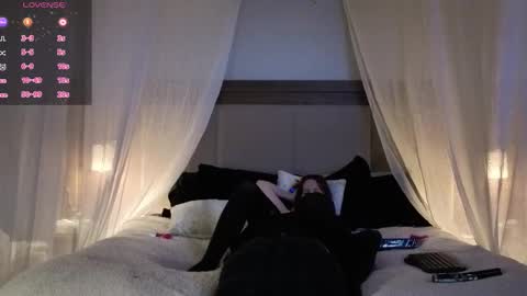 Lacey Luv  online show from December 22, 12:45 pm