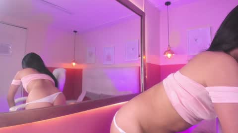 Chloe online show from January 22, 8:59 pm