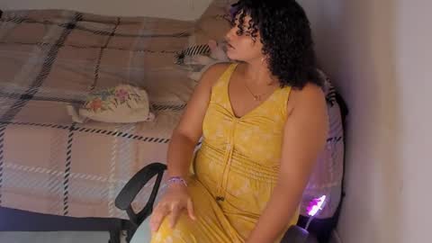 chloe_kisses online show from March 4, 12:02 pm