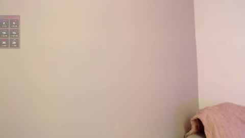 chloe_peach_ online show from March 27, 12:28 pm