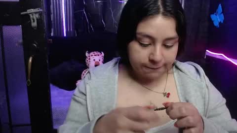 chloe_smith5 online show from May 26, 2:12 pm
