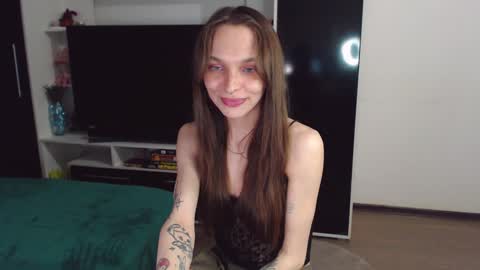 Snapshot of chloe_sunny chatting on January 31, 10:10 pm Chloe online show from January 31, 10:10 pm