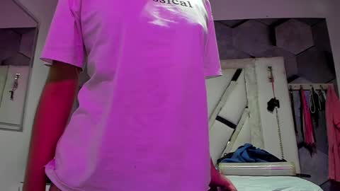 chloeandterra online show from May 21, 6:03 pm