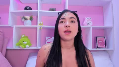 Chloe online show from March 3, 11:50 am