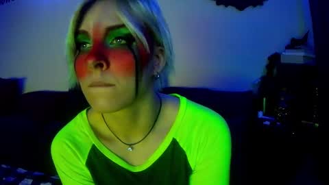 Chloekissxo online show from December 8, 1:30 am