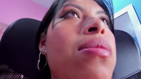 Snapshot of chloemartini_ chatting on February 25, 5:52 am ChloeSignup For Free  Join my Fan Club online show from February 25, 5:52 am